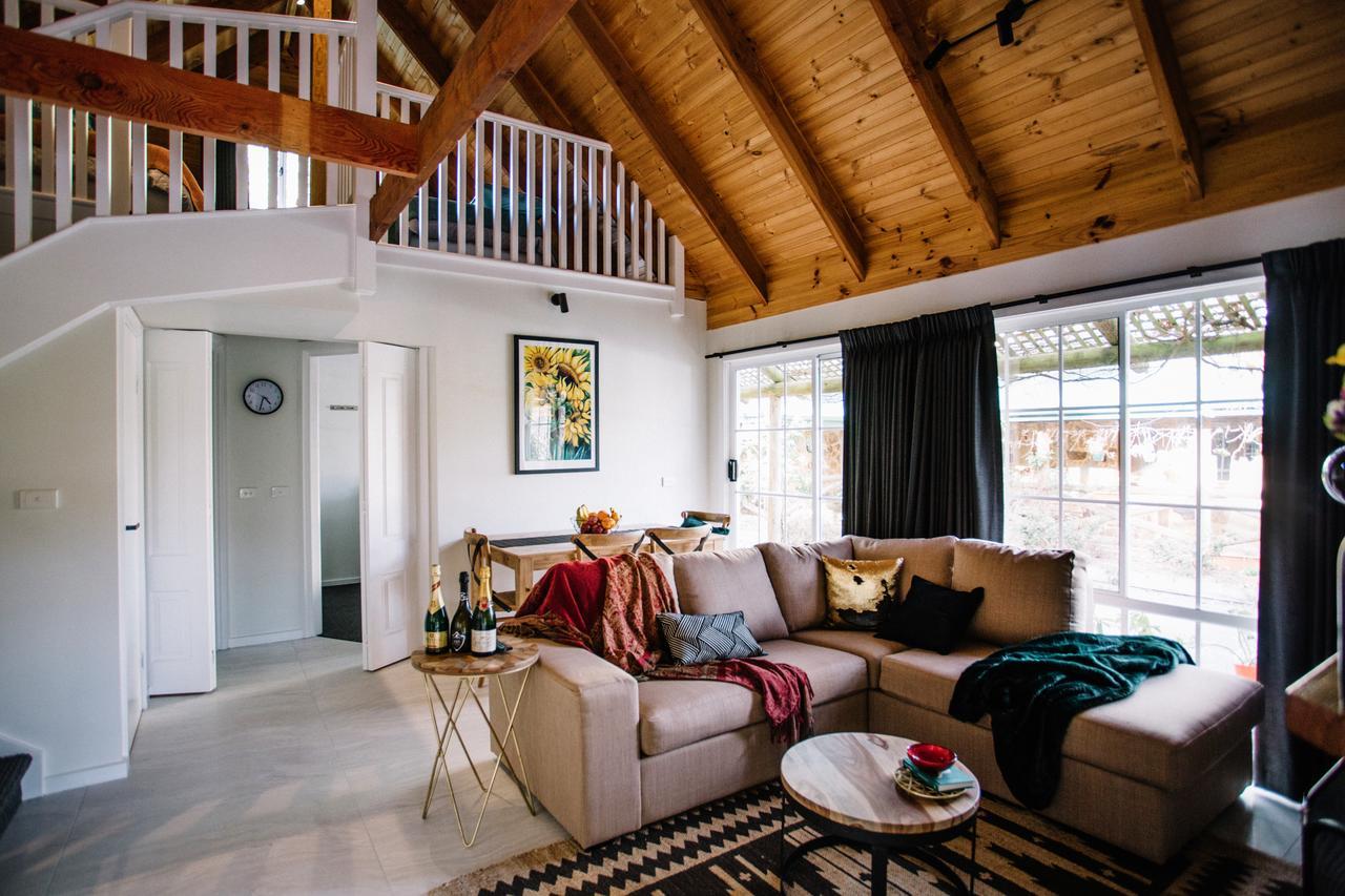 Wurrung B & B - The Cottage Woodend Dış mekan fotoğraf